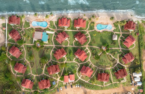 Hopkins Resort | Sprawling Beach House w/Private Balconies, Kitchen, & Beautiful Beach Views