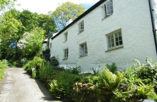 Probus Bed & Breakfast | Spring Cottage B&B
