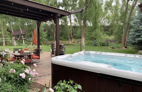 Basalt House | Spring Creek Home Near Aspen And Walking Distance to Whole Foods in Basalt