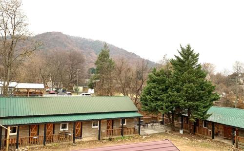 Hot Springs Hotel | Spring Creek Hotel