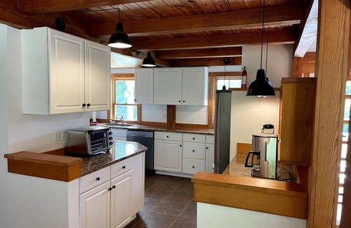 Etlan House | Spring Hill Mountain Retreat