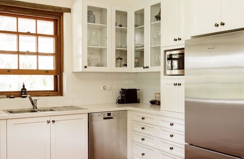 Duns Creek House | Spring is nearly here & the birds are singing. A wonderful way to wake up.