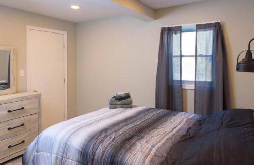 Henryville House | Spring Poconos Getaway! 2bd Cabin