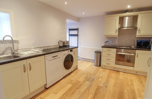 Bedale Cottage | SPRING ROSE, family friendly in Bedale