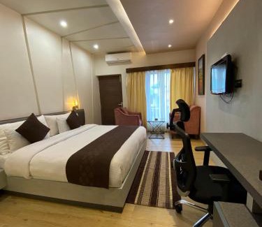 Bhagsu Nag Hotel | Spring Valley Resorts by DLS Hotels
