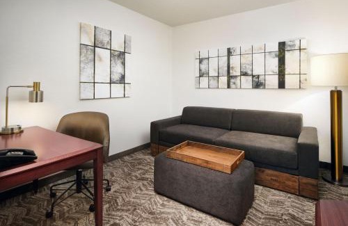 Longmont Hotel | SpringHill Suites Boulder Longmont