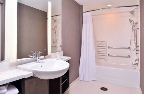Greensboro Hotel | SpringHill Suites by Marriott Greensboro Airport