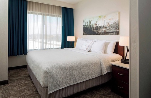 Half Day Hotel | Springhill Suites By Marriott Chicago Lincolnshire