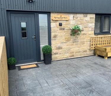 Dronfield House | Springwood Barn No2 Merlyn