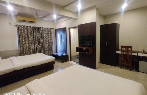 Guruvayur Hotel | Sreepathi Indraprastha