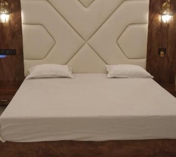 Muzaffarpur Hotel | Sri Banshi Garden