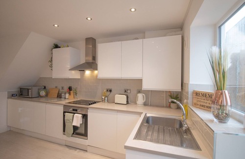 Roath House | St. Peters House (5 beds)