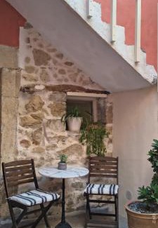 Ayios Thomas House | St Thomas House