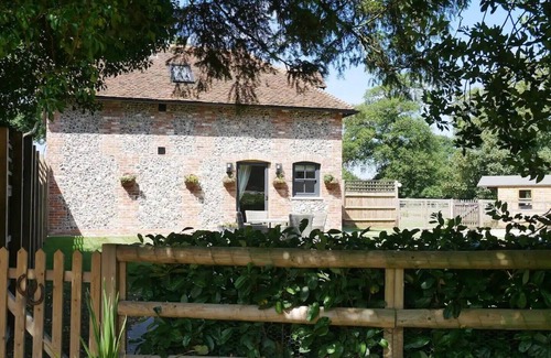 Gravesend Cottage | Stable Cottage at Nurstead Court