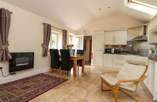 Fourstones Near Bentham Cottage | STABLE COTTAGE, pet friendly, character holiday cottage in Ingleton