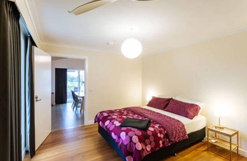 Robinson House | Stablebase - contemporary country accommodation