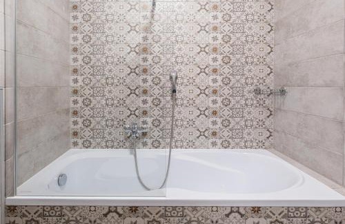 Barnag Bed & Breakfast | STADIUM HOME Panzió