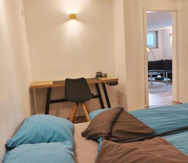 Burgeresch Apartment | Stadtnaher heller Souterrain