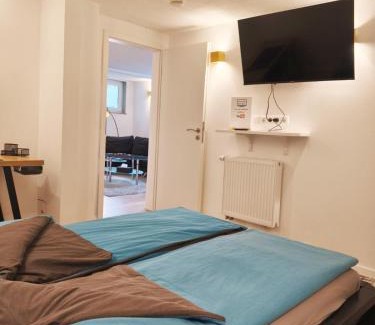 Burgeresch Apartment | Stadtnaher heller Souterrain