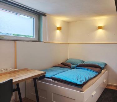 Burgeresch Apartment | Stadtnaher heller Souterrain