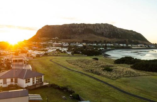 Stanley House | Stanley Beach House with Stunning Nut Views!