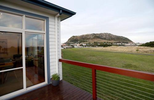 Stanley House | Stanley Beach House with Stunning Nut Views!