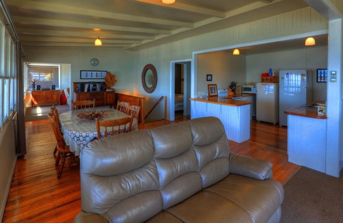 Cowrie Point House | Stanley View Beach House