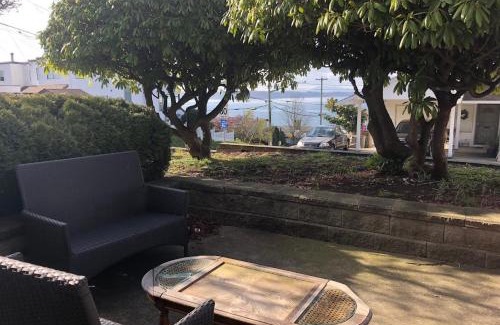 White Rock House | Star of the Sea guest house
