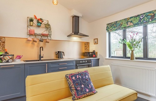 Maidstone Cottage | Star's Special Sanctuary - UK36785