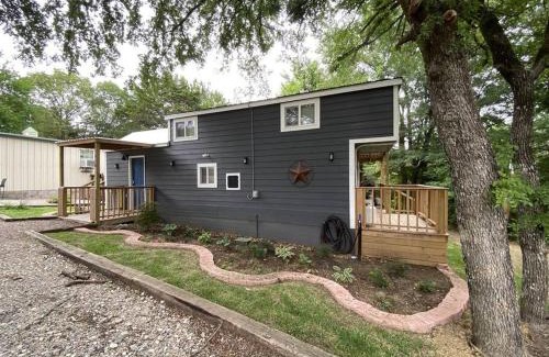 Kingston House | Stargazer Tiny Cottage