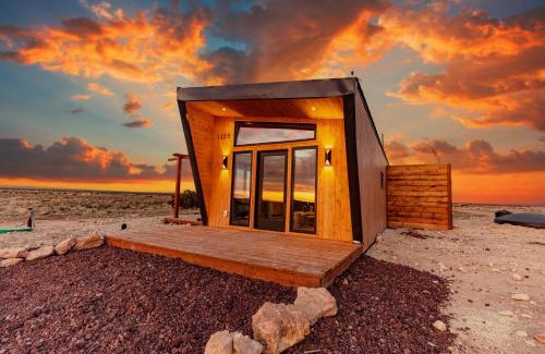 Valle Villa | stargazing grand canyon skylight tiny home venus