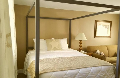 Dennis Cabin | Starlight Lodge Cape Cod