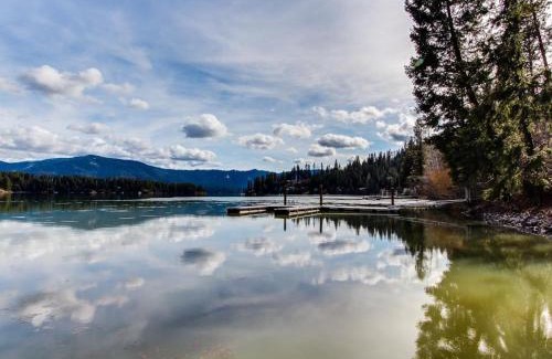 Hayden Lake House | Starling Lake House
