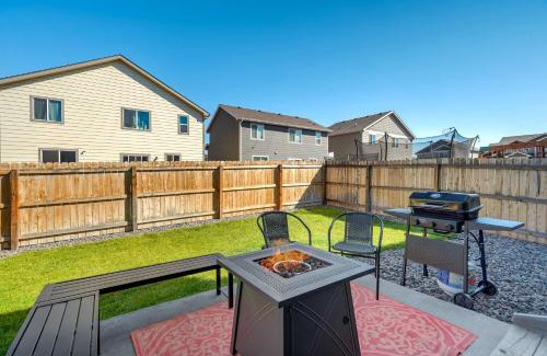 Rustic Hills House | Starlink Station - Modern furnishings, w Fire Pit - Near Airport