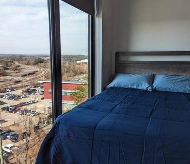 Home Park Apartment | Stars Metal Skyview