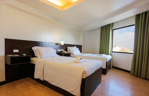 Naga Hotel | Starview Plaza Hotel