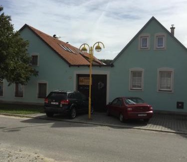 Cimer House | Statek Číměř
