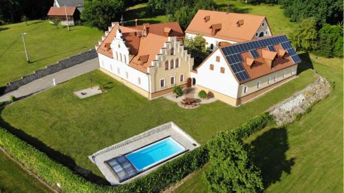 Novy Kostel Villa | Statek Kopanina