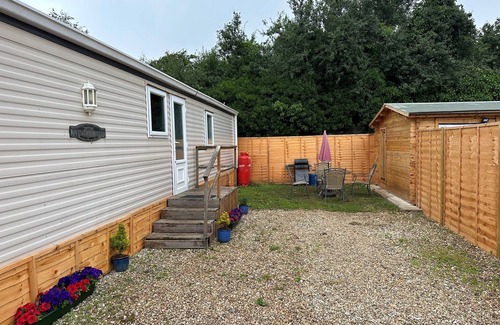 Turnchapel House | Static Caravan, Close to the Coastline With Jennycliff Beach a Short Walk Away