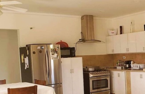 Koyari House | Stay 5 minutes away from the beach