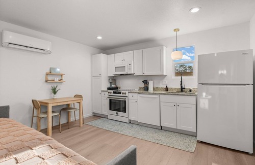South Broadway Apartment | Stay at the Casita De Arno