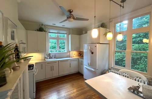 Mount Washington House | Stay in Prince Charming's 3-bedroom house in Baltimore