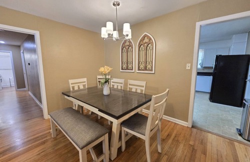 College Hills Estates House | Stay & Play Near Texas A&M – Game Room