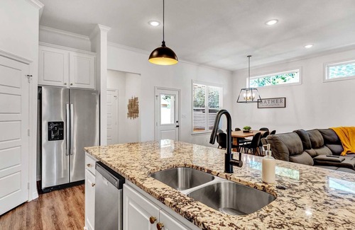 Tyler House | Stay Tyler @ Parade of Homes