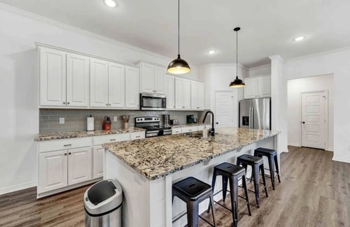 Tyler House | Stay Tyler @ Parade of Homes