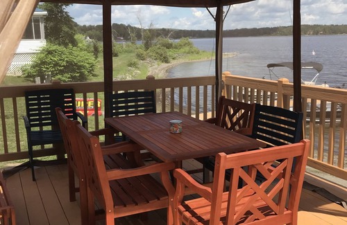 Eagle Lake House | Stay with us for beautiful scenery and relaxation