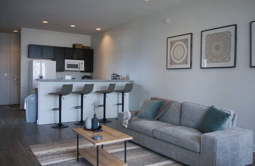 Baton Rouge Apartment | StayAE - High Rise
