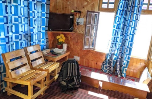 Sangla Hotel | StayApart - Shruti Guest House