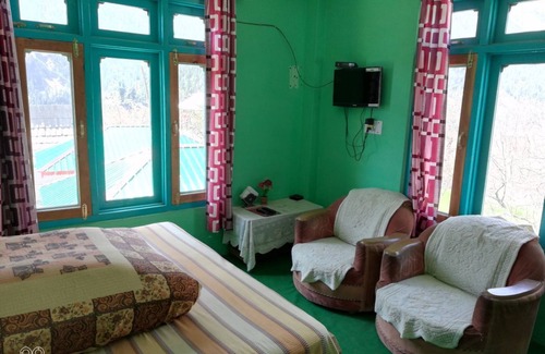 Sangla Hotel | StayApart - Shruti Guest House