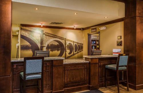 Bismarck Hotel | Staybridge Suites Bismarck by IHG
